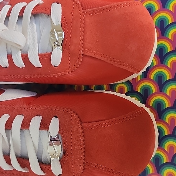 Nike Retro Runner Sneakers in Rust and White with Blue Accent - Picture 7 of 7